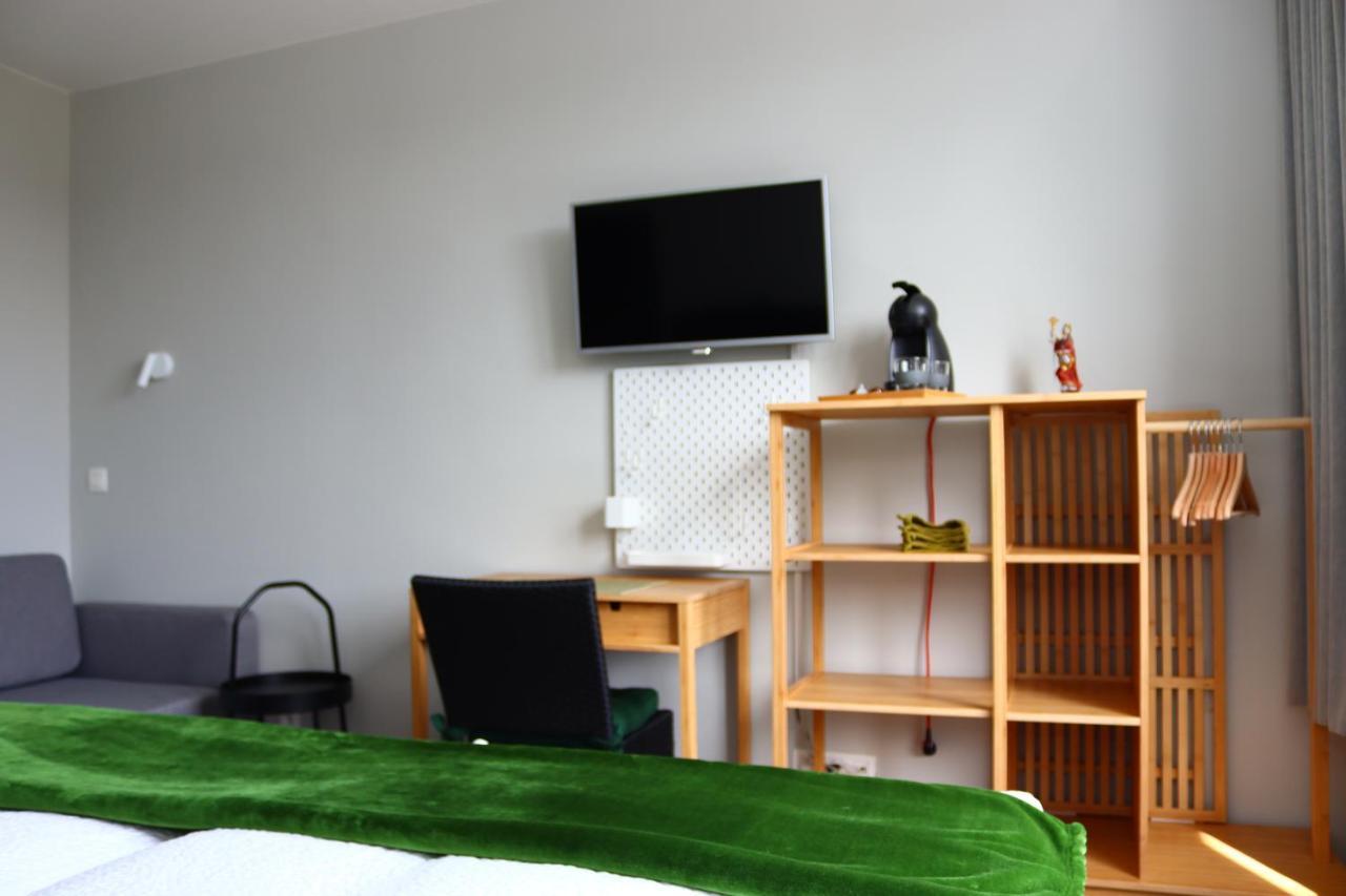 Revelatio, De Logies Apartment